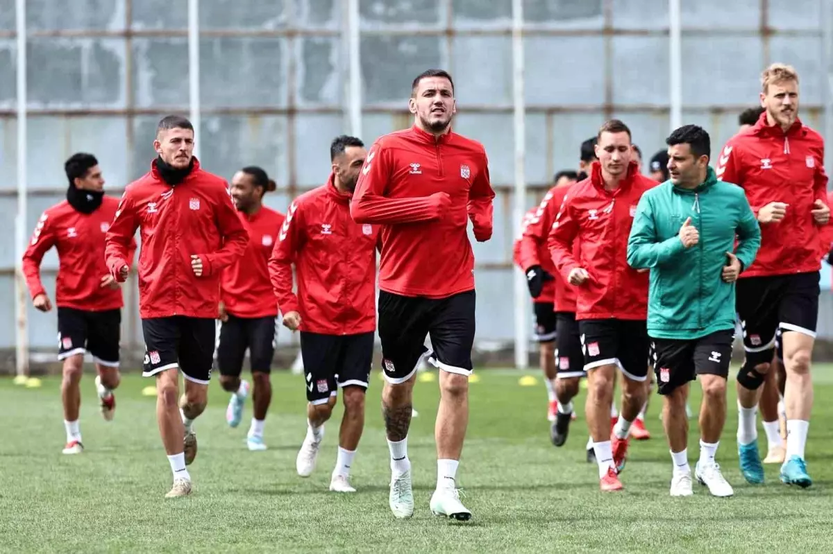 Sivasspor Fenerbahçe Maçına Hazırlanıyor