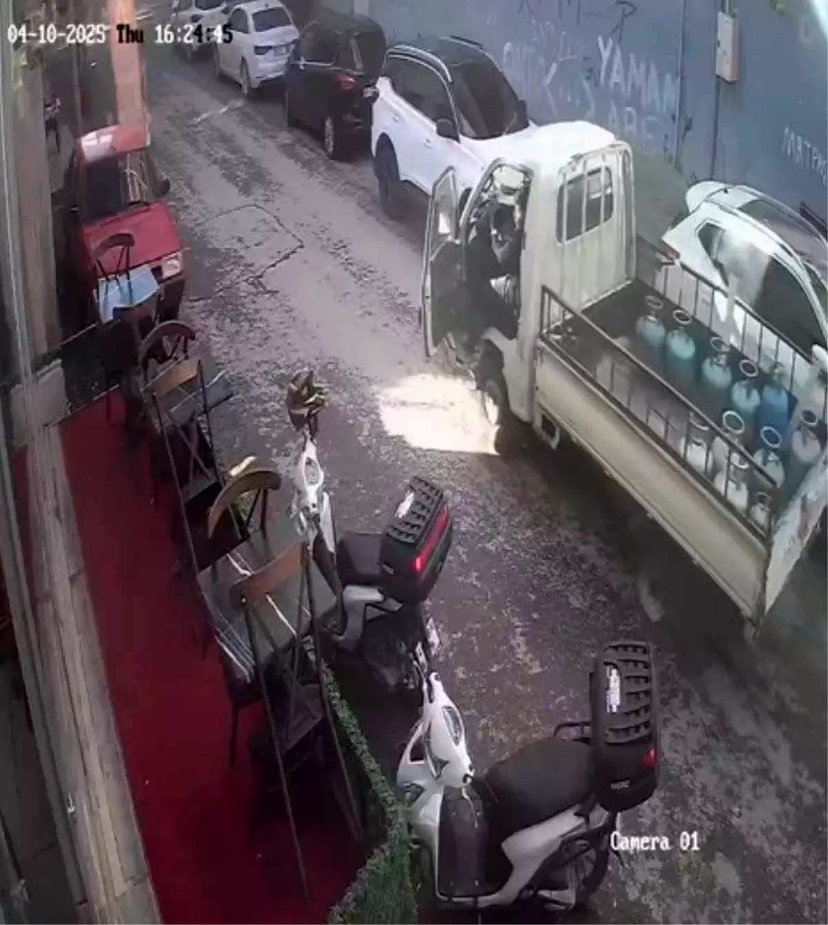 Küçük Kahraman Yusuf Tüp Yüklü Kamyoneti Durdurdu