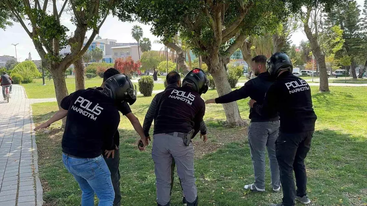 Adana\'da Uyuşturucu Operasyonu: 55 Kişi Yakalandı