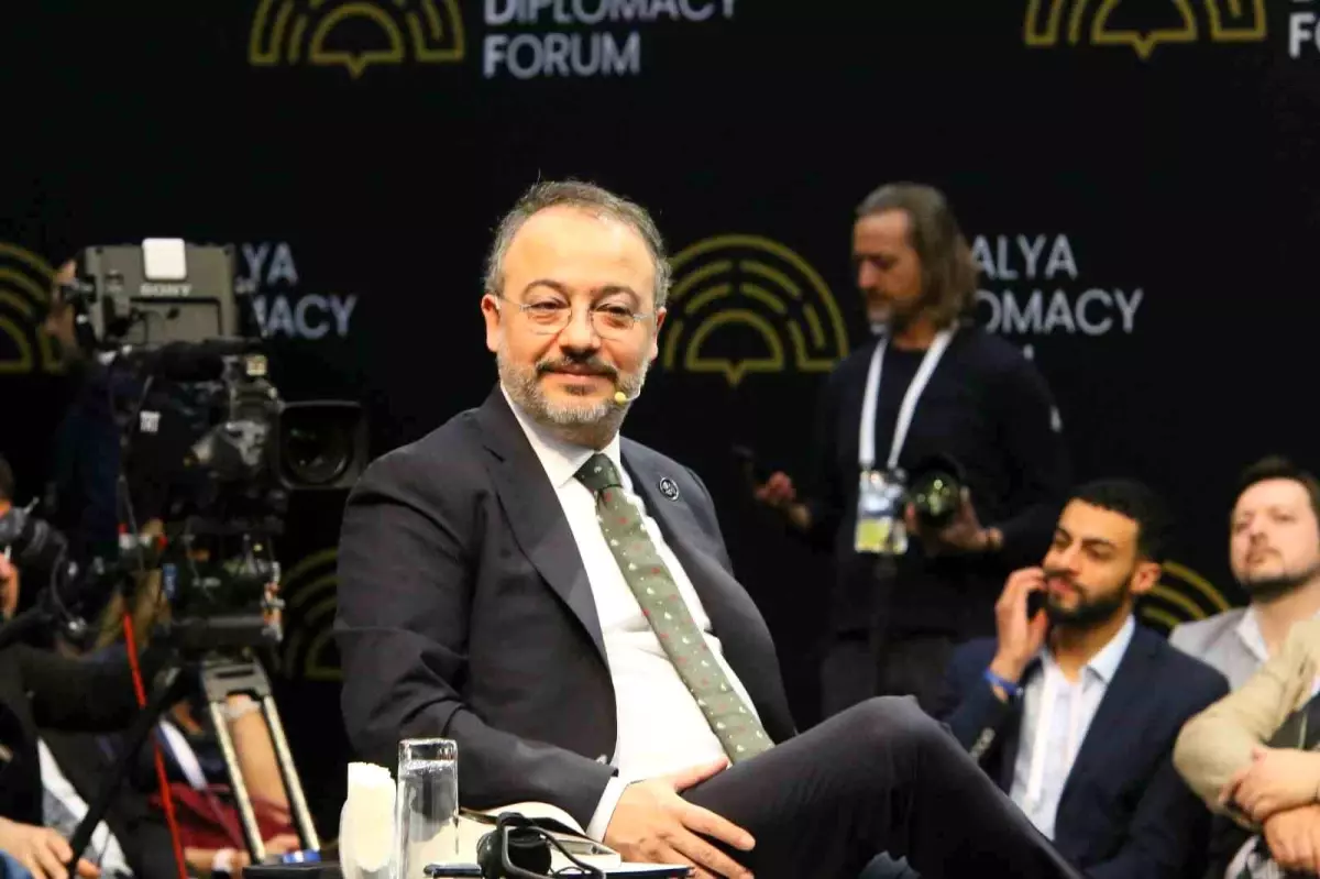 Suriye\'nin Yeniden İnşası Tartışıldı