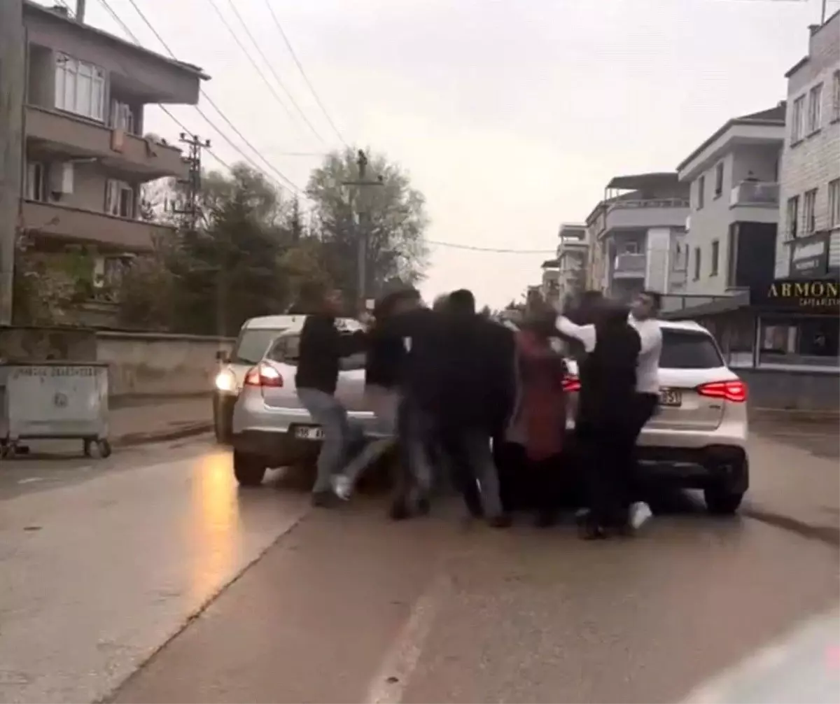 İnegöl\'de Yol Vermeme Kavgası