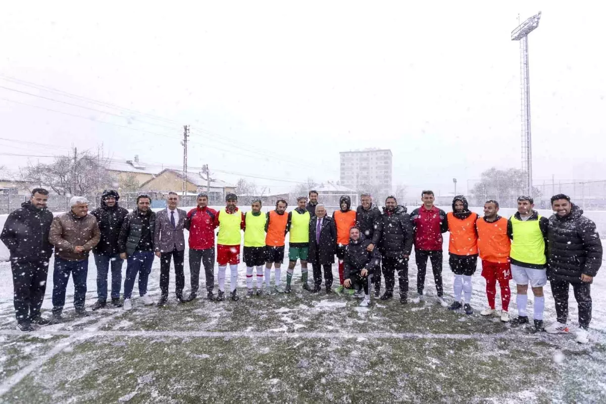 Kayseri, Görme Engelliler B1 Futbol Milli Takımı\'na Destekten Vazgeçmiyor