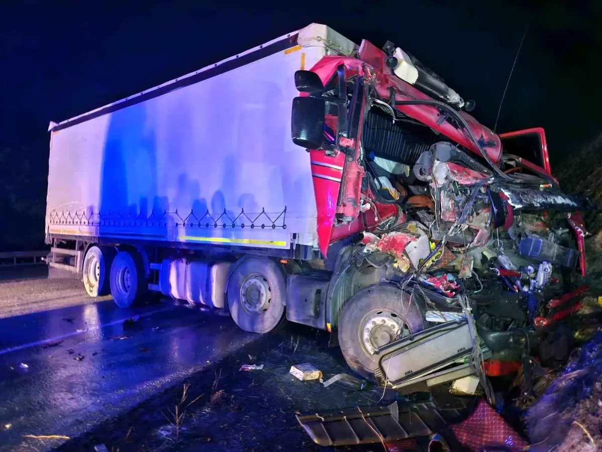 Çorum\'da Buzlanma Trafik Kazalarına Yol Açtı