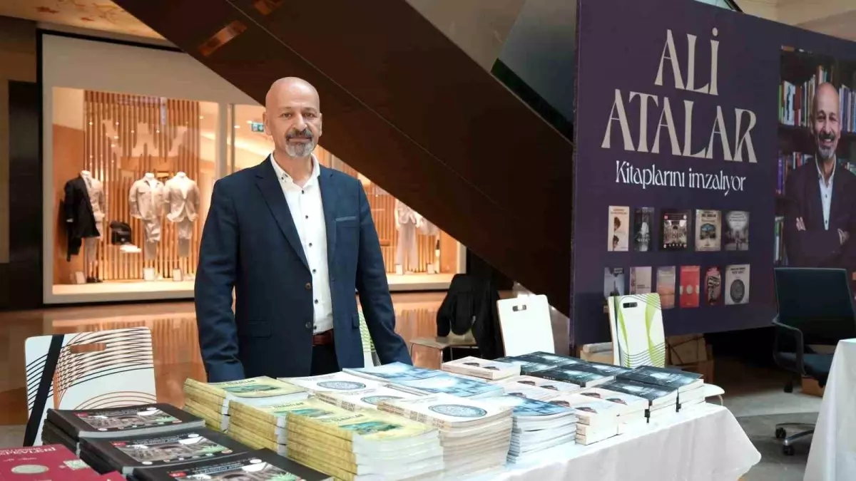 Ali Atalar Okurlarıyla Buluştu