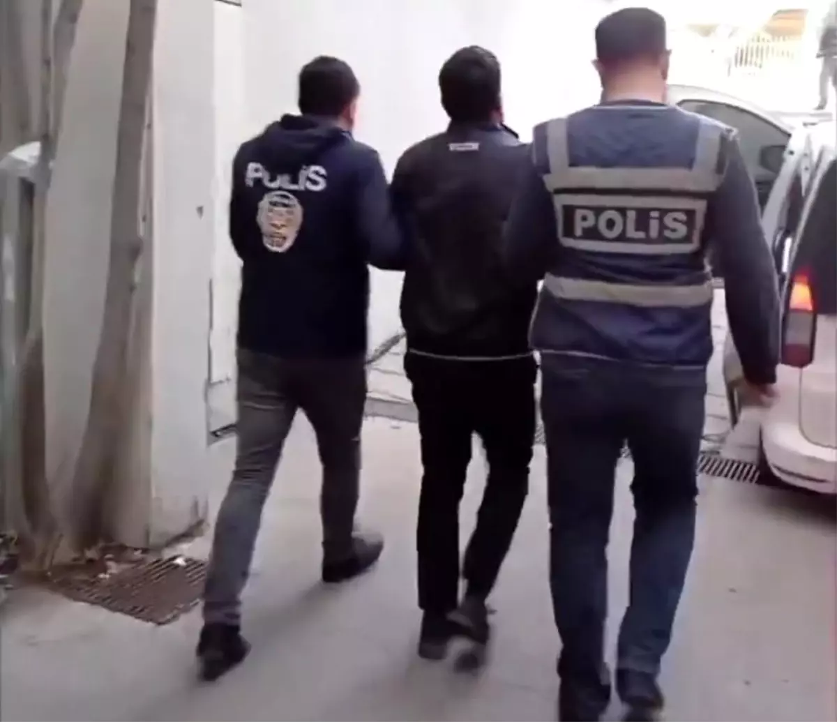 Muhtar, Trafik Şube Müdürünü Tehdit Etti