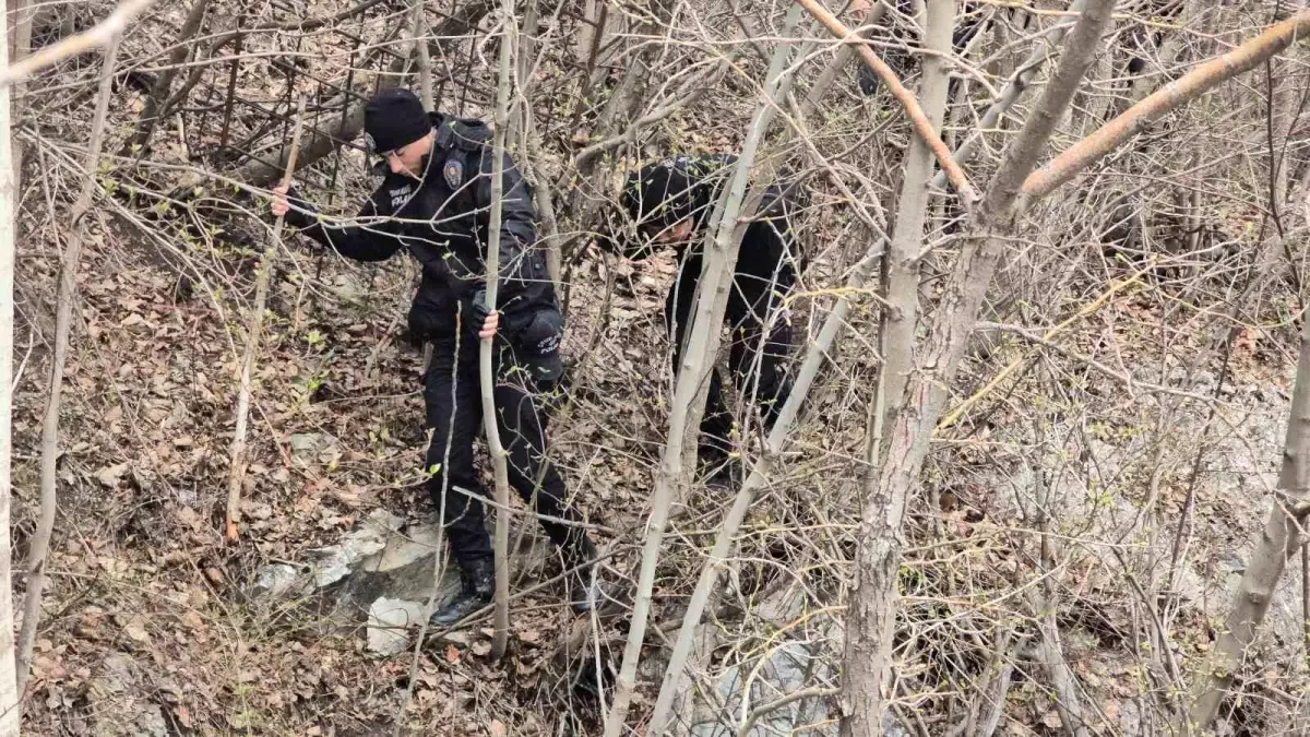 Hakkari\'de Kayıp Kadın İçin Arama Çalışmaları Devam Ediyor