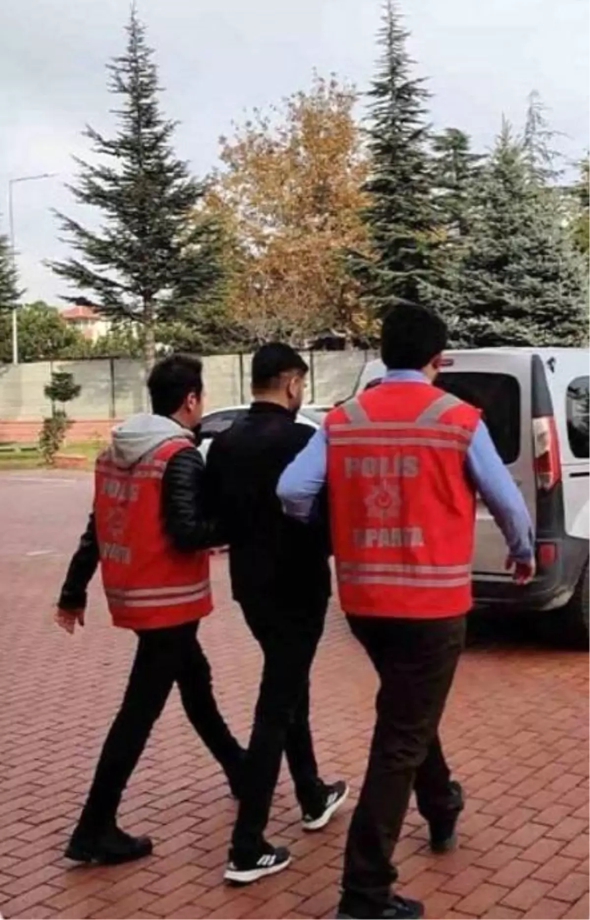 Isparta\'da 27 Aranan Şahıs Yakalandı