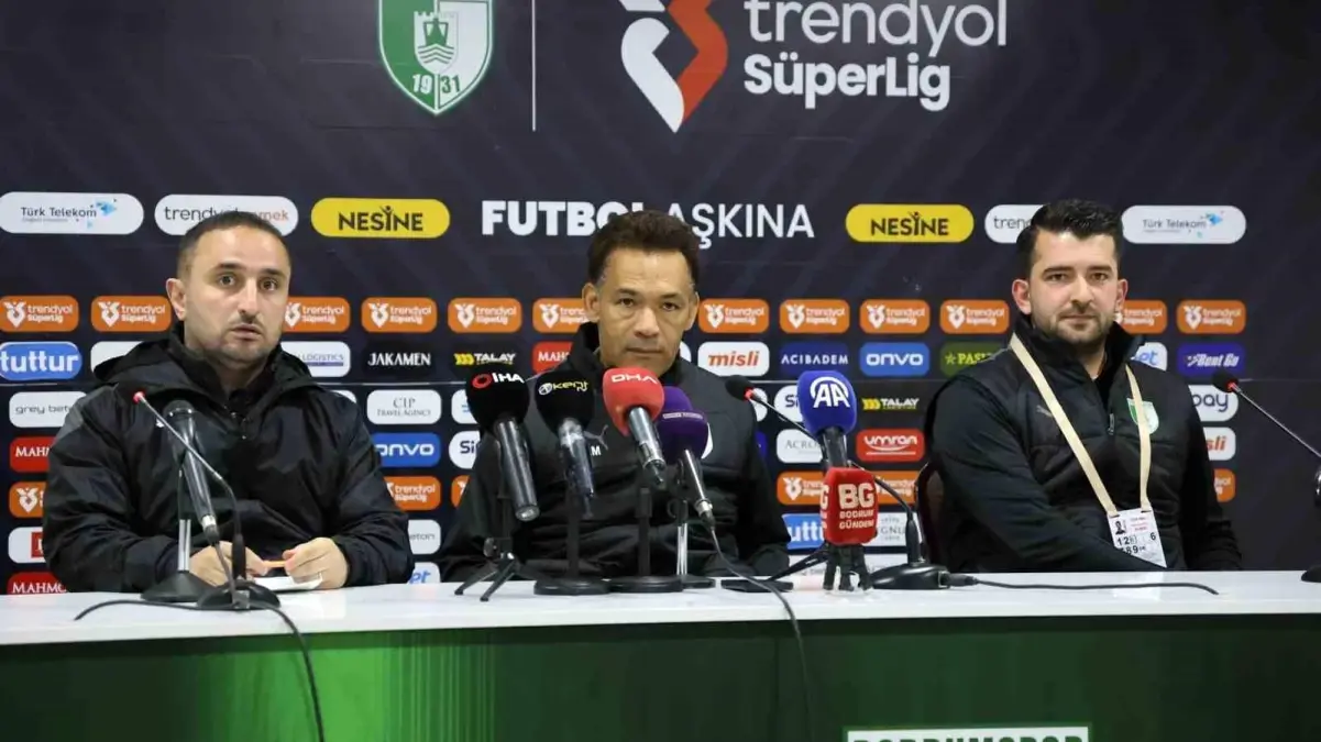 Morais: Oyuncularımın Performansından Memnunum