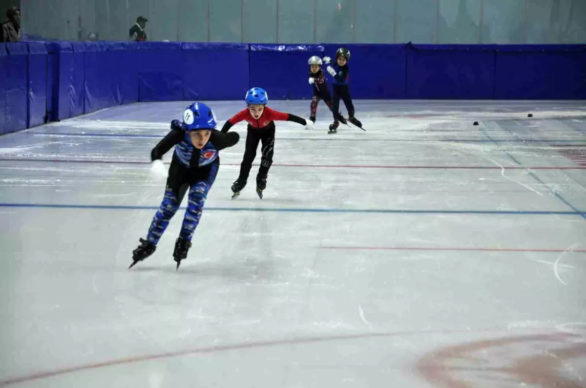 Kars\'ta Short Track ANALİG Türkiye Birinciliği Başladı
