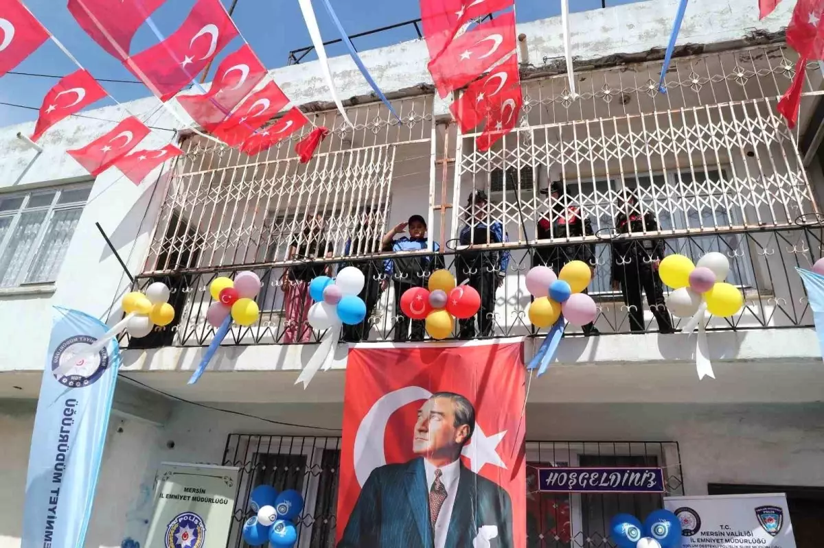 Polis, 9 Yaşındaki Bahri\'ye Sürpriz Doğum Günü Kutladı