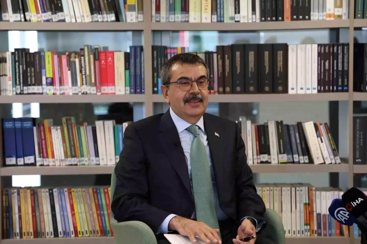 Bakan Tekin: Müfredat değişimi şart