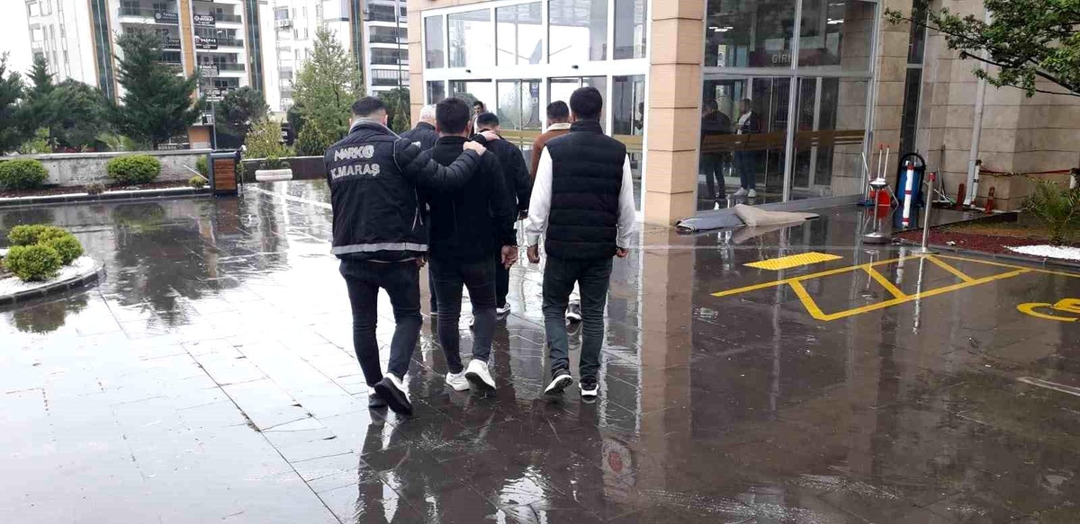 Kahramanmaraş\'ta Uyuşturucu Tacirleri Tutuklandı