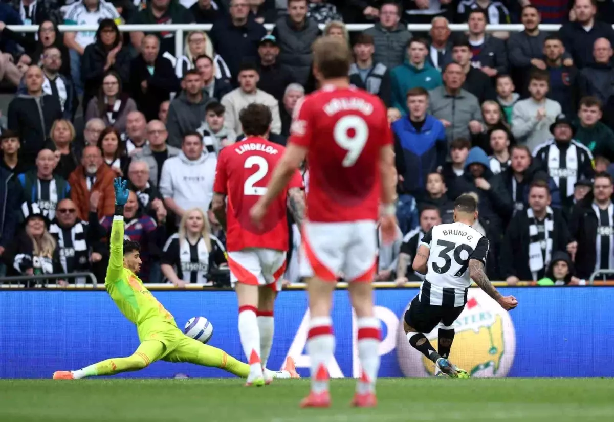 Newcastle, Manchester\'ı 4-1 ile Geçti