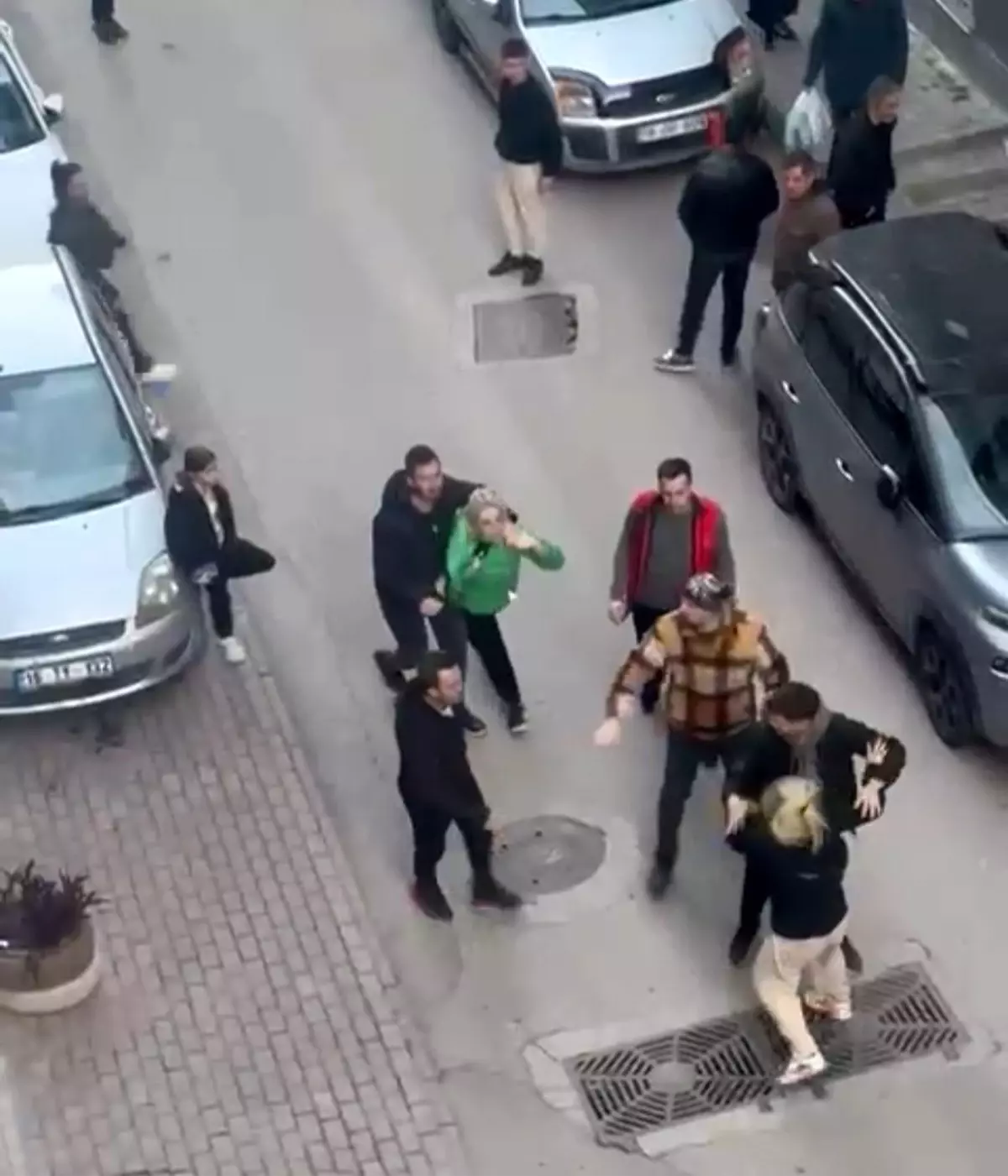 Bursa\'da Kadın Kavgası Kayıtlara Geçti