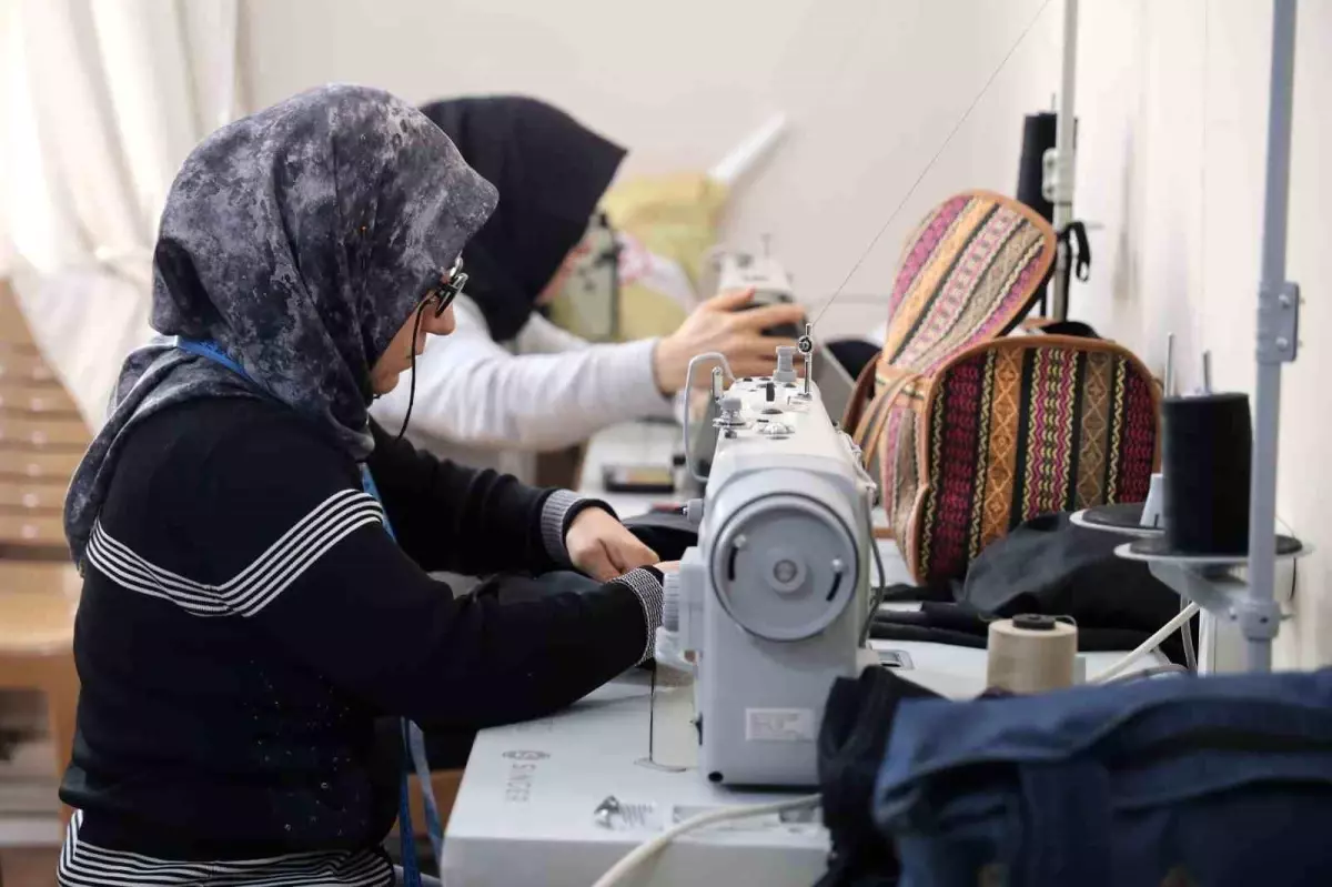 Elazığ\'da Kadınlar Kurslarla Ekonomik Özgürlük Kazanıyor