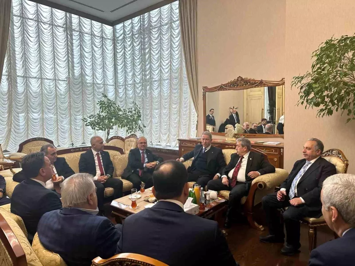 Hulusi Akar: "Artık kimse Türkiye ve Azerbaycan\'a yan bakamayacak"