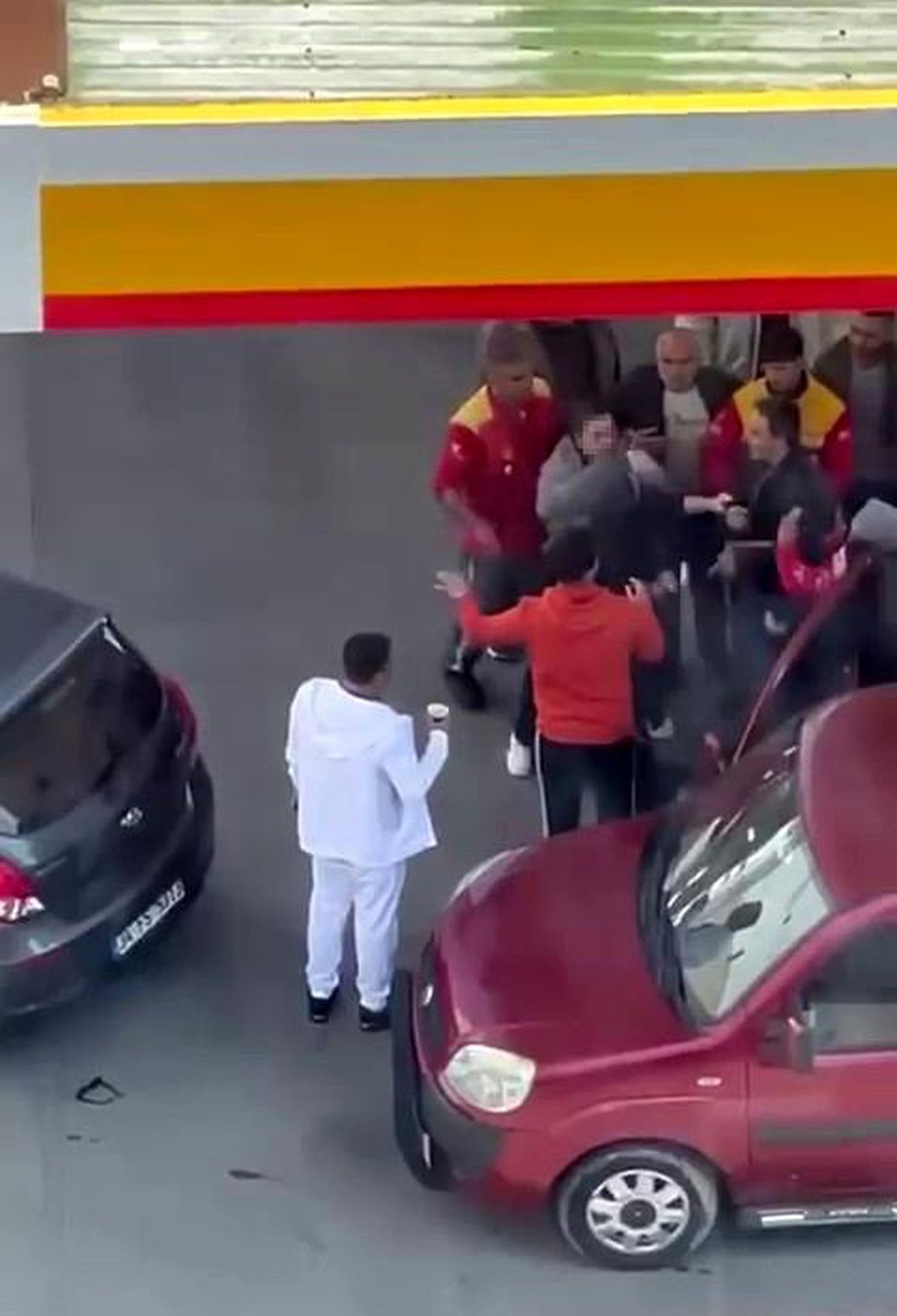 Küçükçekmece\'de Kadın Sürücüler Arasında Kavga
