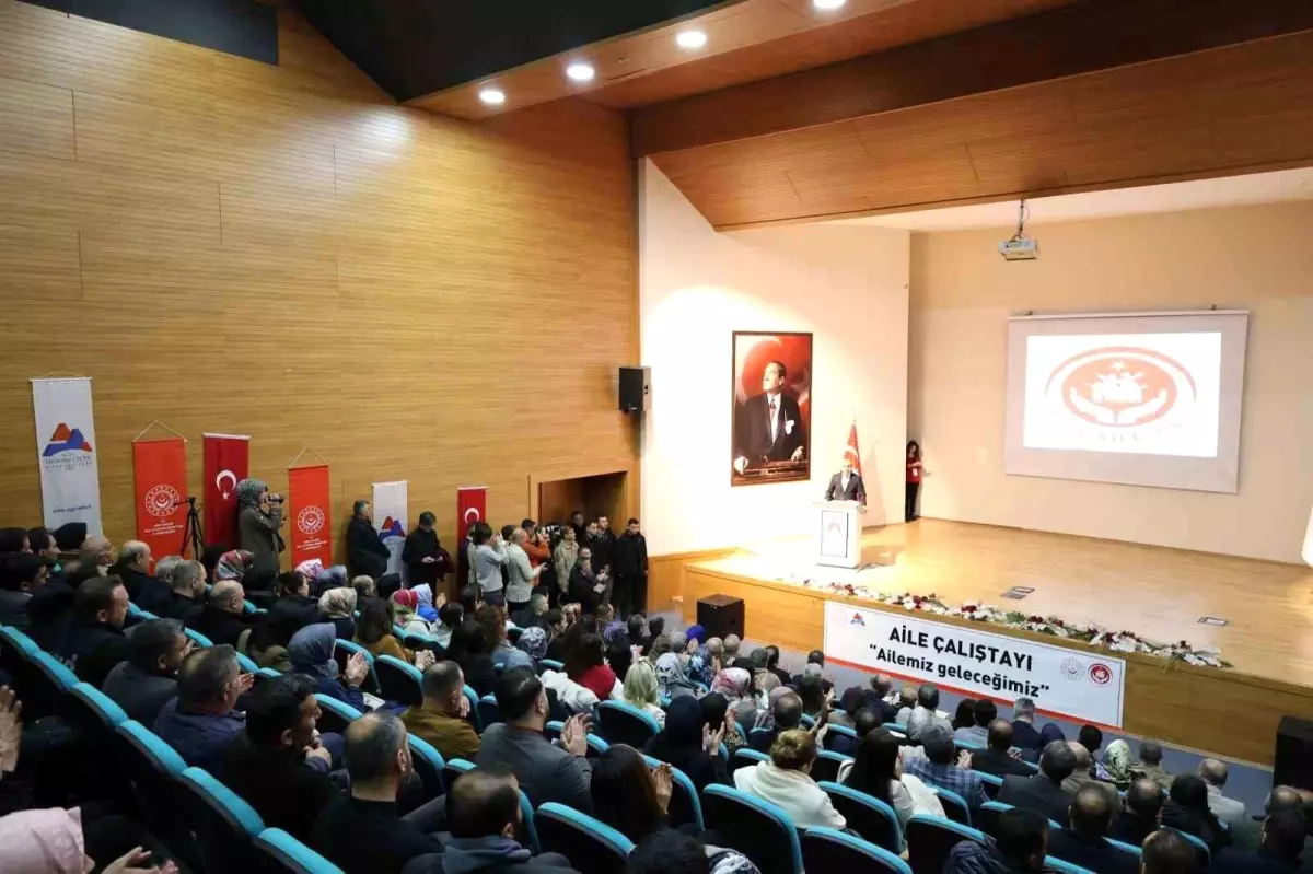 2025 Aile Yılı Çalıştayı Ağrı\'da Düzenlendi