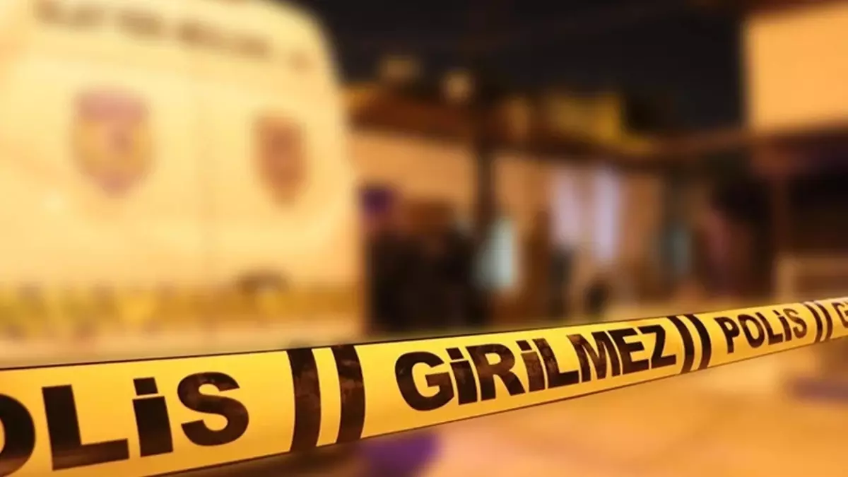 Başkent\'te cinayet: Eski eşinin erkek arkadaşını öldürüp kaçtı