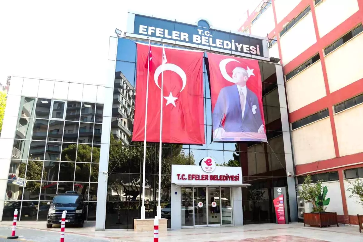 CHP'li Efeler Belediyesi personel maaşlarını ödeyemeyeceğini açıkladı