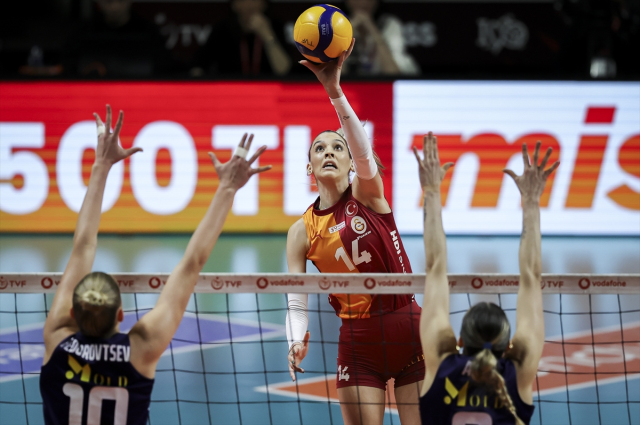 Filedeki derbi Kanarya'nın! Fenerbahçe Medicana, Galatasaray Daikin'i yenerek finale yükseldi