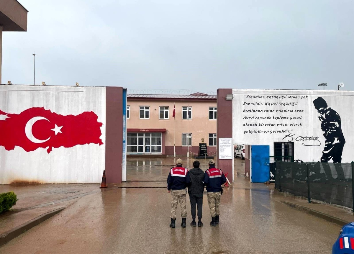 Kesinleşmiş 17 cezası bulunan hükümlü yakalandı
