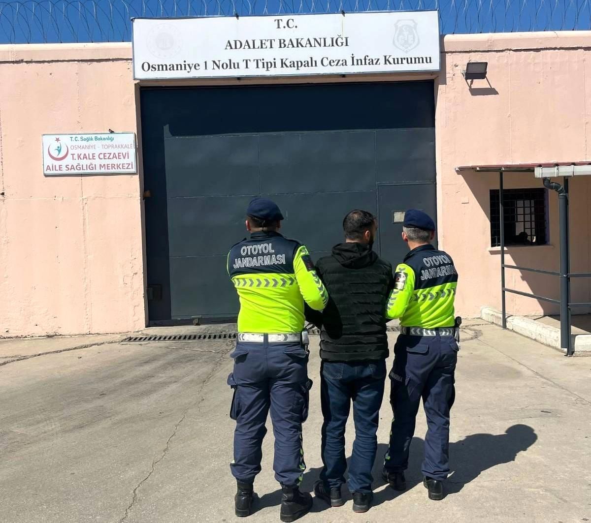 Osmaniye\'de Jandarma Operasyonları: 143 Gözaltı