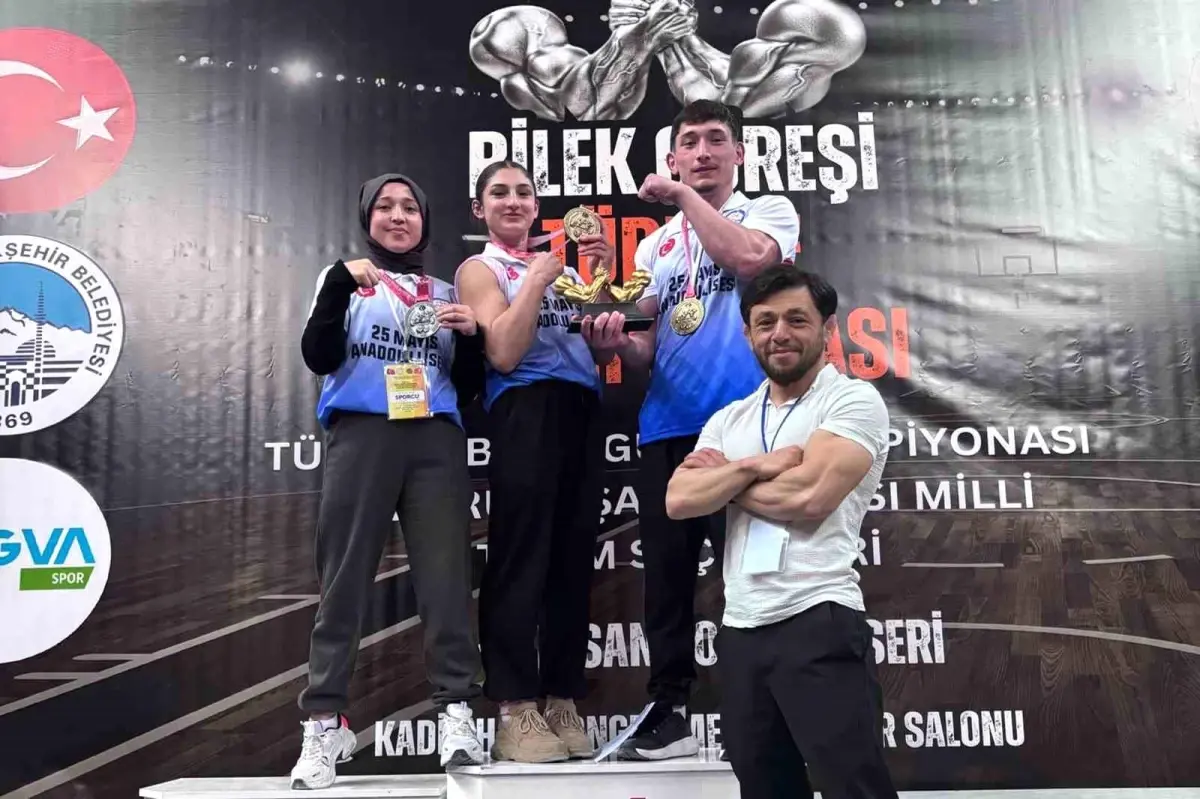 Havza\'dan Bilek Güreşinde Büyük Başarı