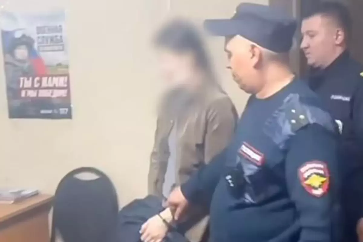 Bakmaya gücüm yok diyerek üç çocuğunu baltayla doğradı