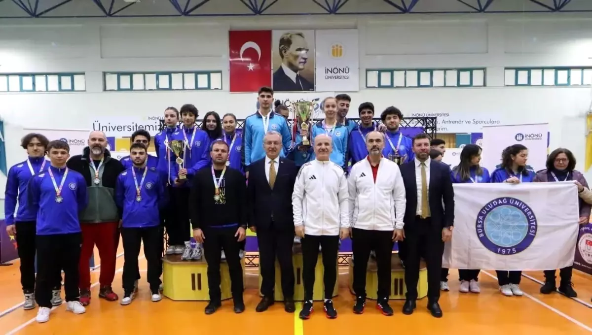EBYÜ Badminton Takımı 9. Kez Şampiyon