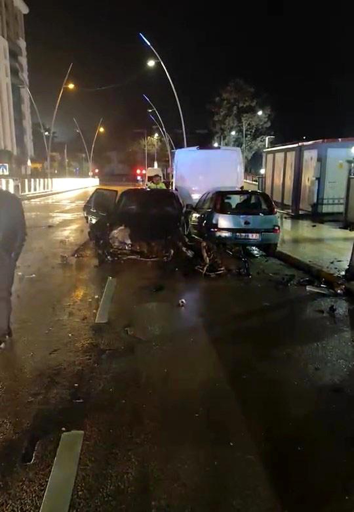Elazığ\'da Ters Yöne Giren Araç 4 Yaralıya Neden Oldu