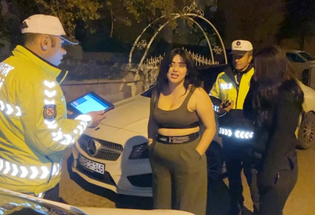 Alkollü kadınlar polisi çileden çıkardı, gazetecilere saldırdı: Filtreli çeksin makyajım yok