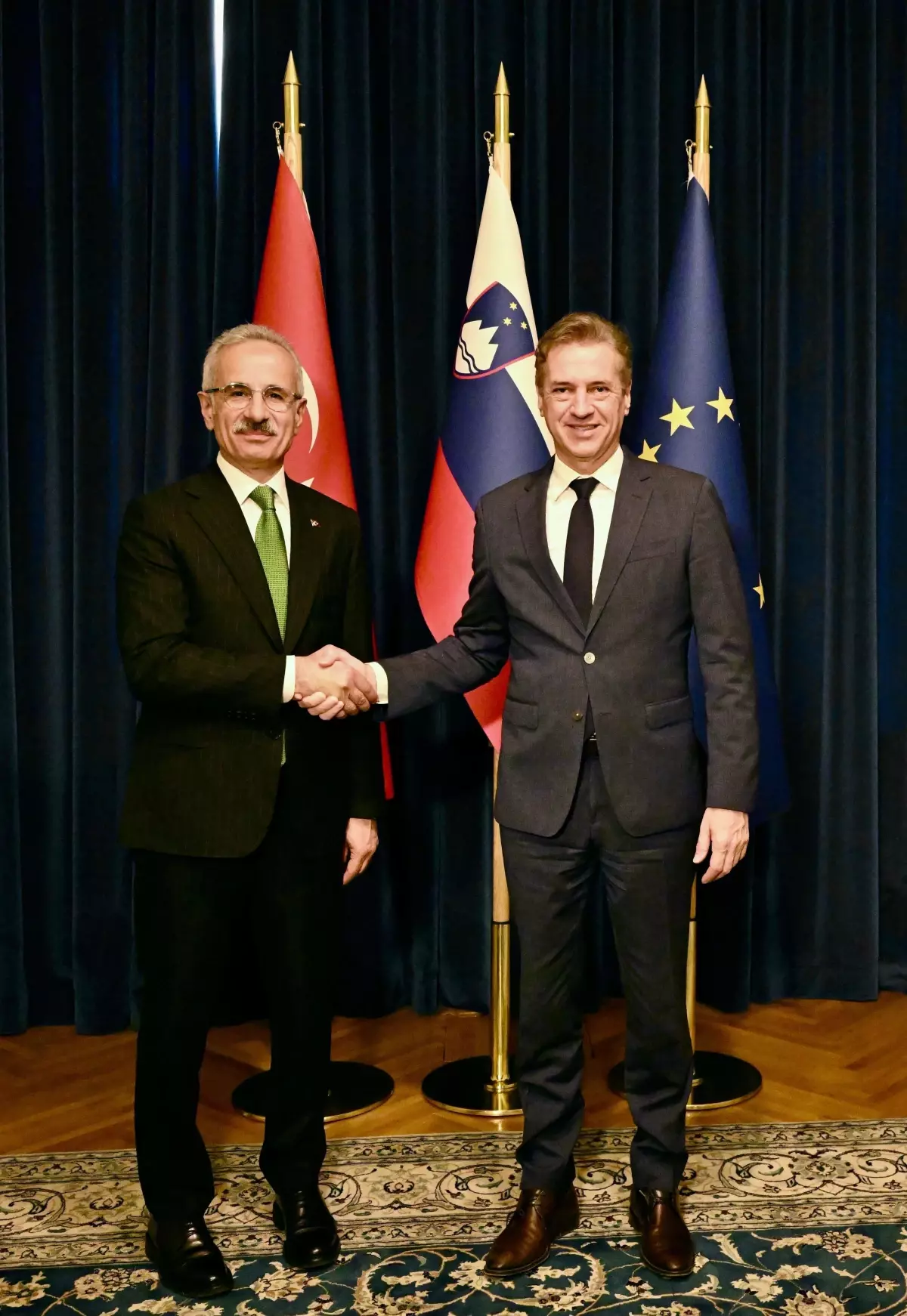 Türk Bakan Uraloğlu, Slovenya\'da Demiryolu Projelerini İnceledi
