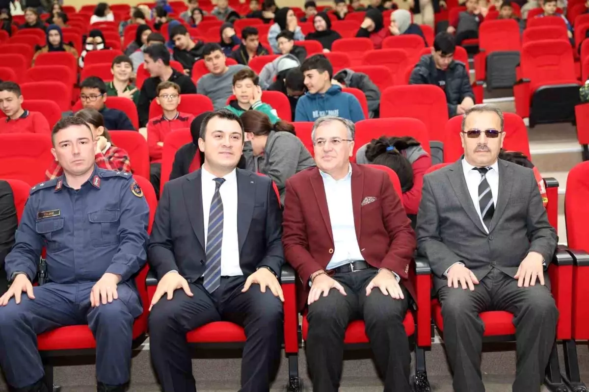 Başkan Özdoğan: "Gençlerimizin başarısı geleceğimizin teminatıdır"