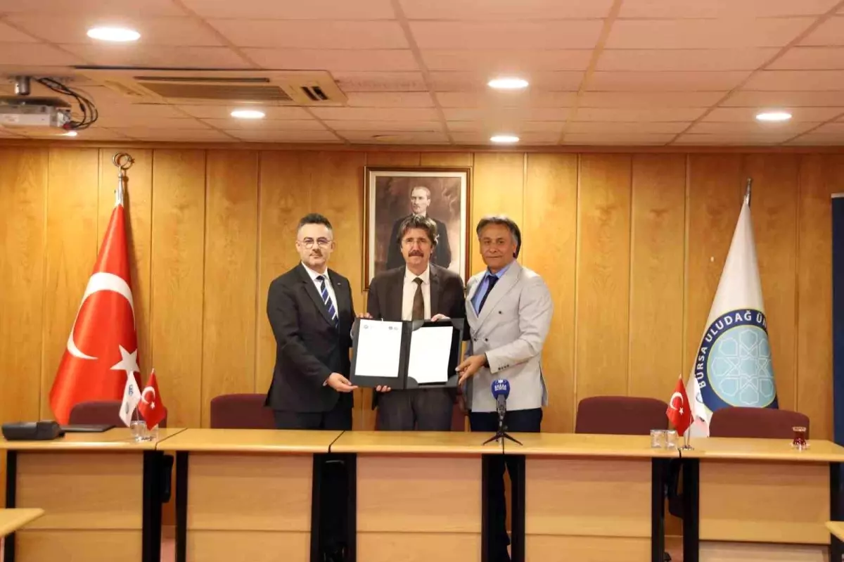 Bursa\'da Kamusal Binaların Mekansal İyileştirmeleri İçin İş Birliği Protokolü İmzalandı