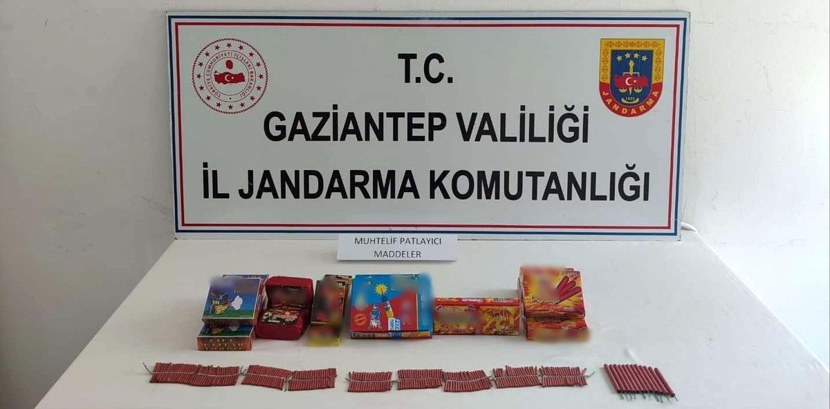 Gaziantep\'te Havai Fişek Satıcısına Operasyon
