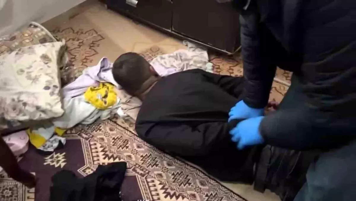 Adana\'da Uyuşturucu Operasyonu