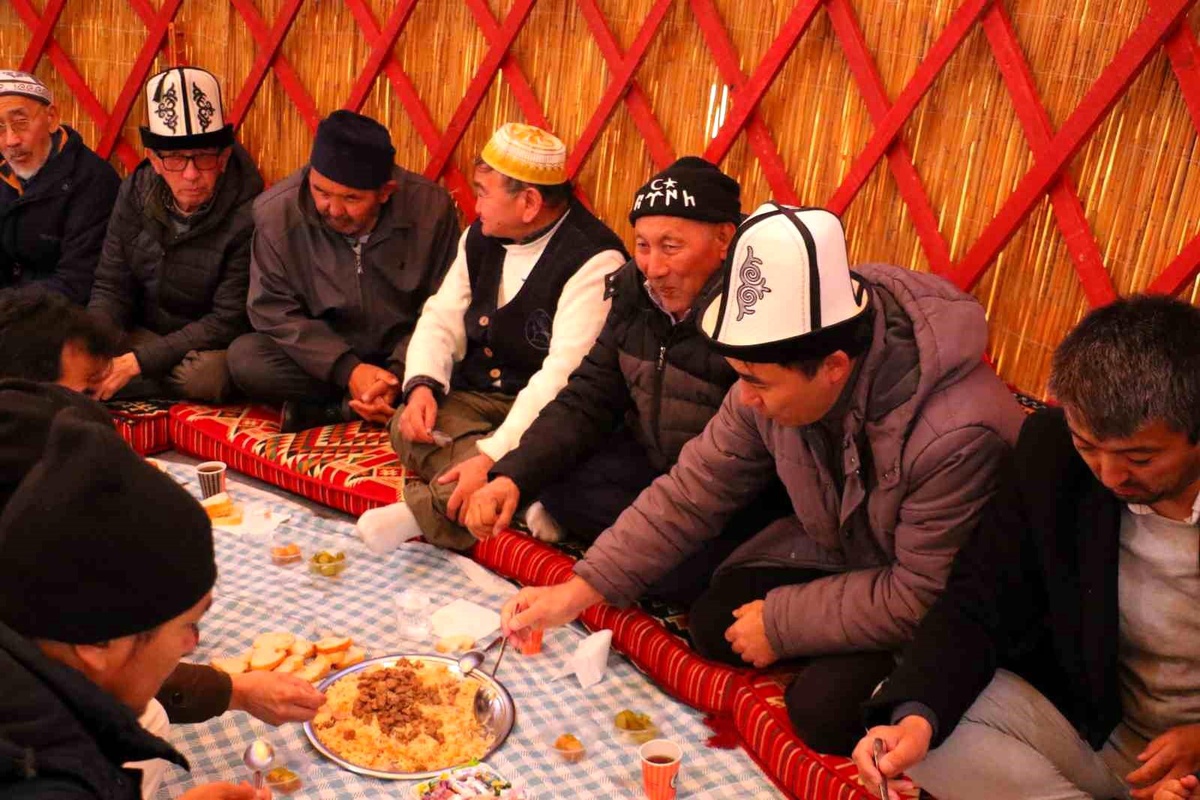 Kırgız Türkleri, Geleneklerini Yaşatmaya Devam Ediyor