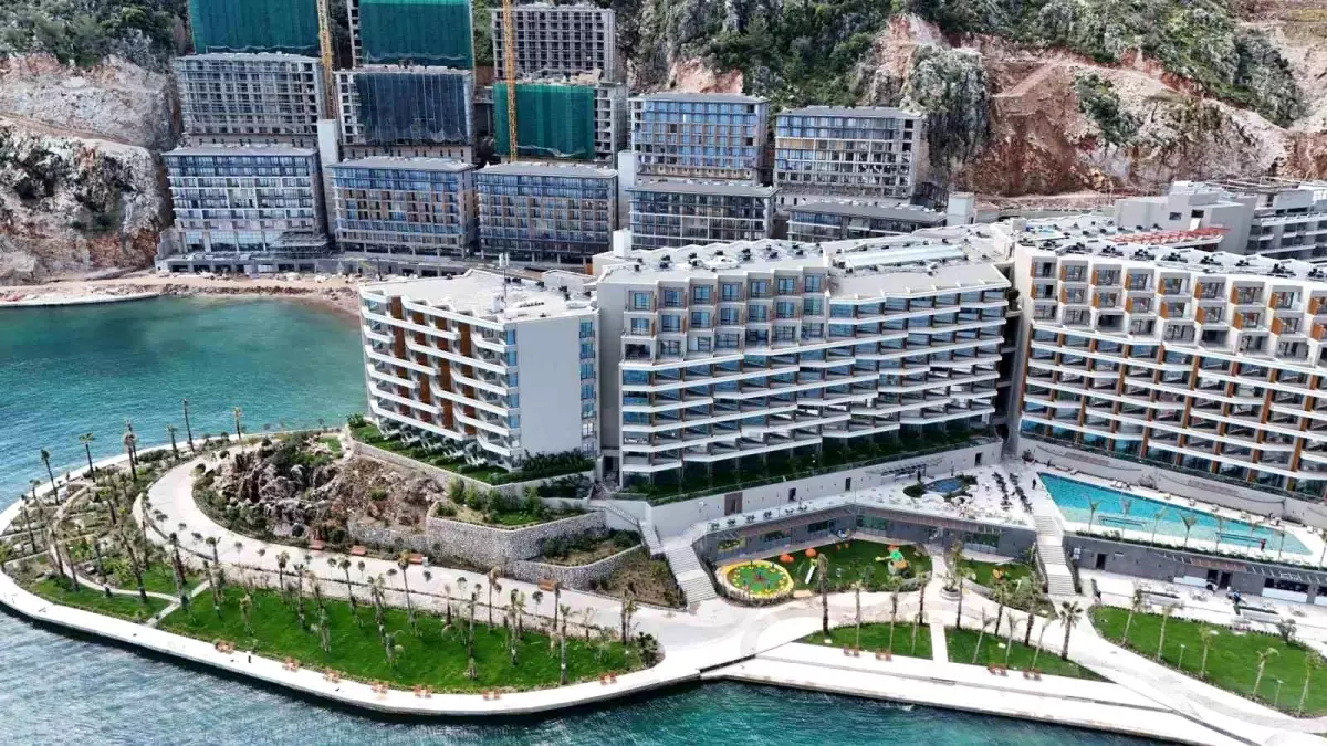 Marmaris\'e Yıl Boyu Turizm Ve İstihdam