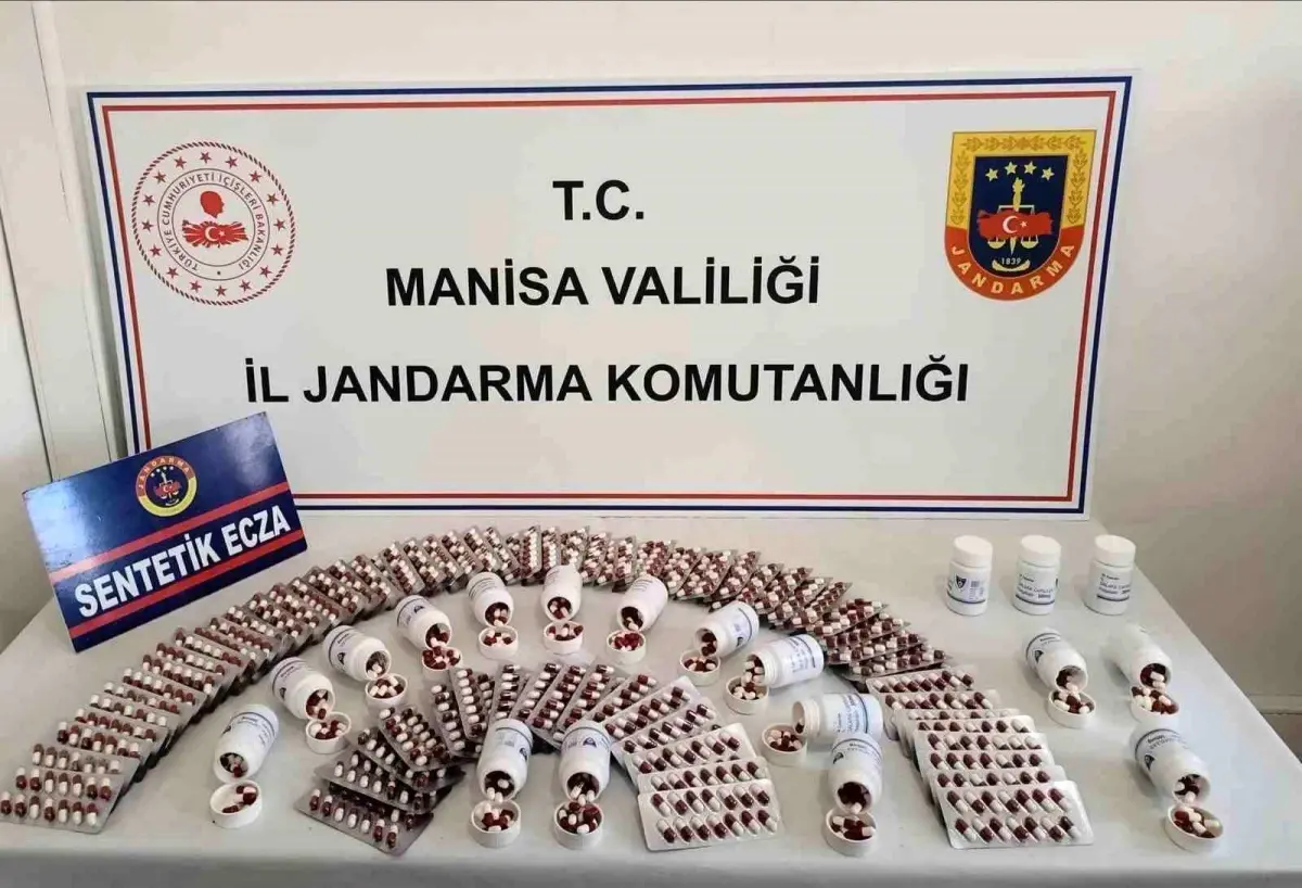Manisa\'da Sentetik Ecza Operasyonu