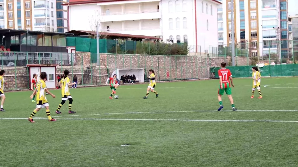 Elazığ\'da Futbol Yarı Finalleri Tamamlandı