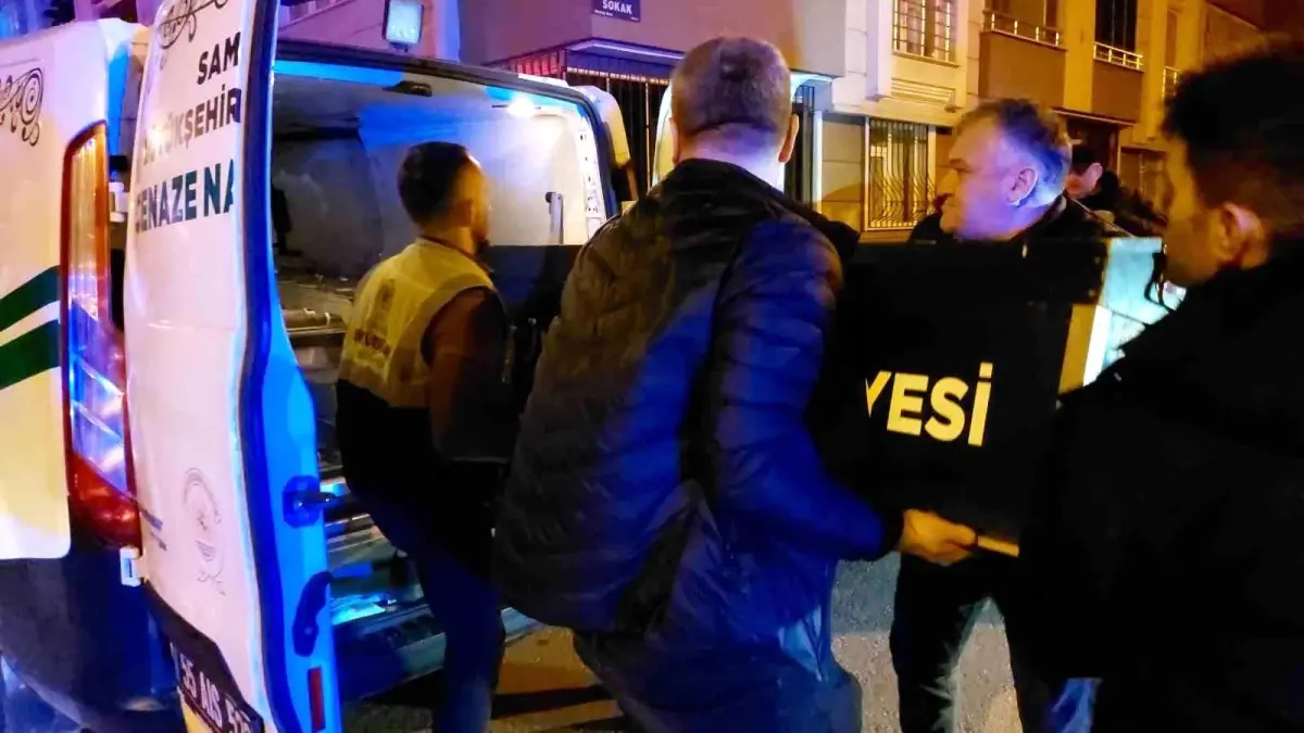 Samsun\'da Boşanma Aşamasındaki Kadın Sokak Ortasında Öldürüldü
