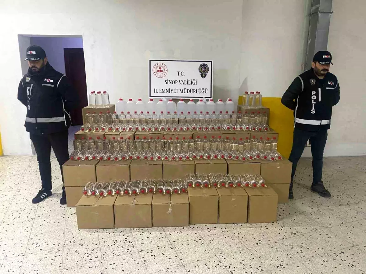 Sinop\'ta 1300 Litre Sahte Alkol Ele Geçirildi