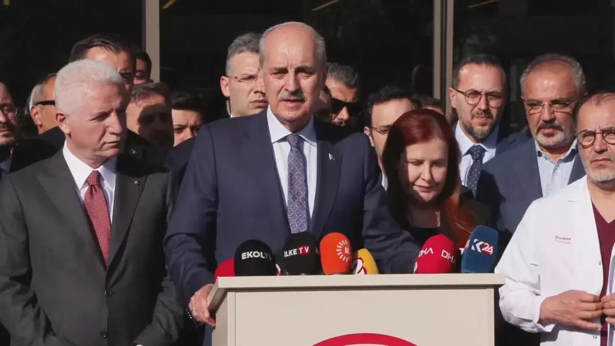 Siyasi isimler, Sırrı Süreyya Önder\'i hastanede ziyaret etti