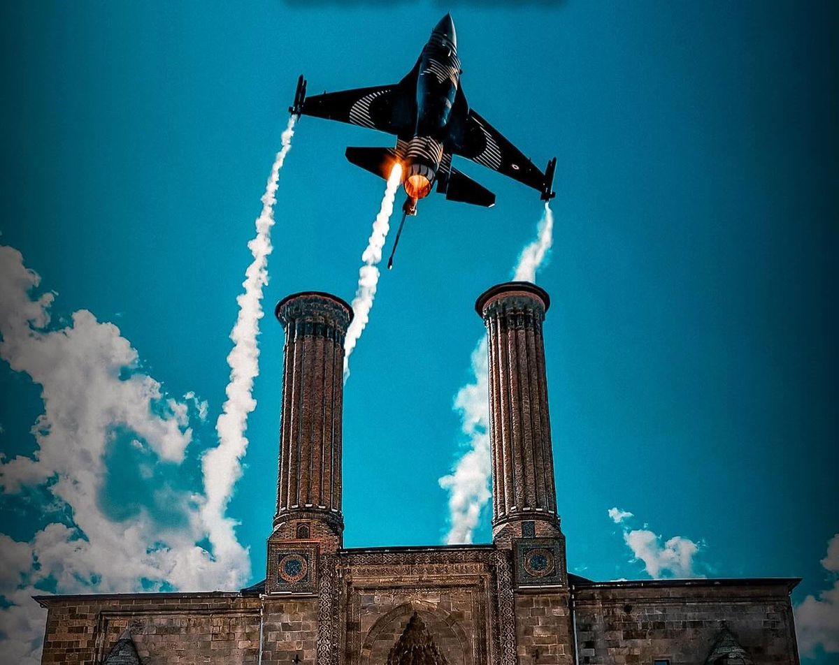 SOLOTÜRK, Erzurum\'da Prova Uçuşu Gerçekleştiriyor