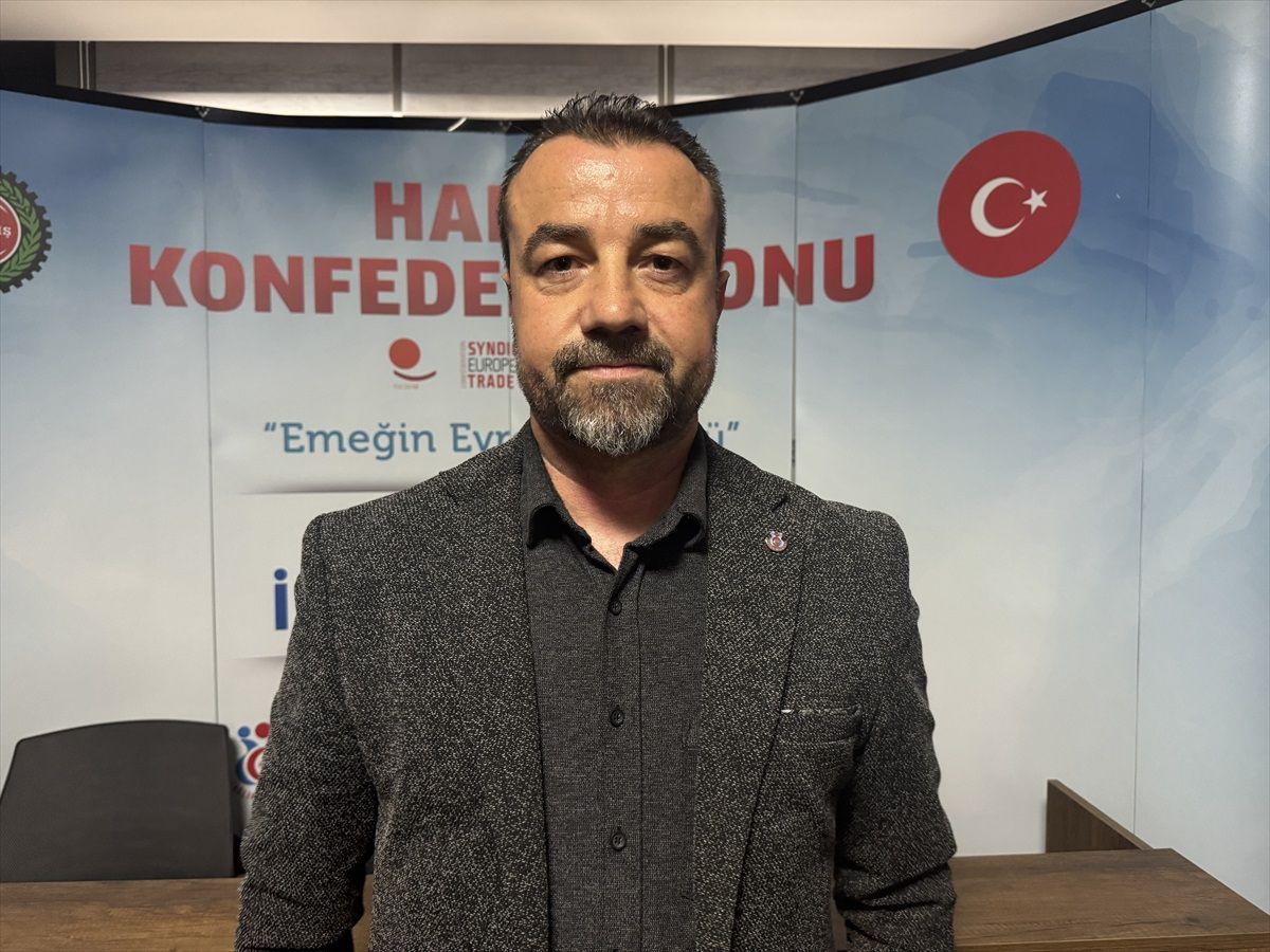 HAK-İŞ\'ten 1 Mayıs Kutlaması