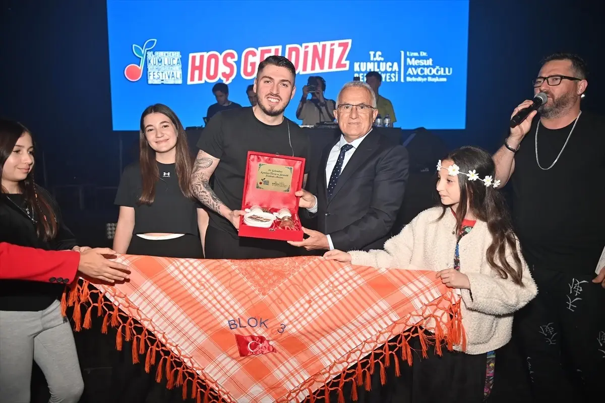 Blok3 Kumluca Festivali\'nde Coşturdu