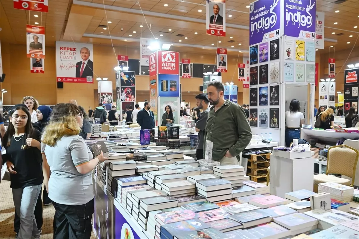 Kepez Kitap Fuarı Açıldı