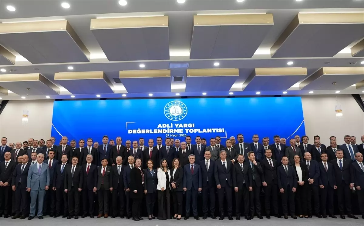 Yargıda Peşin Hükmü Eleştirdi