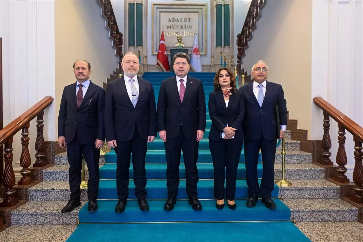 Adalet Bakanı ile DEM Parti Heyeti Görüştü
